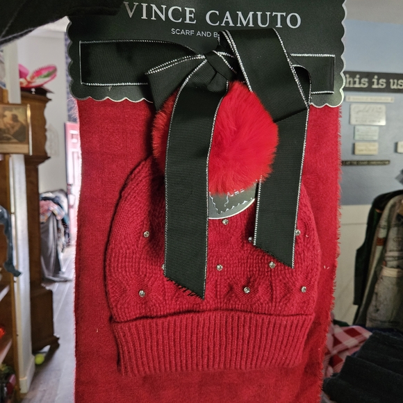 Vince Camuto Burgundy Scarf and Beanie Set - Picture 2 of 2
